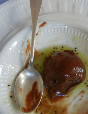 Dark Chocolate Pudding with Kiwi Sauce