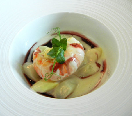 Langoustine, white asparagus and port